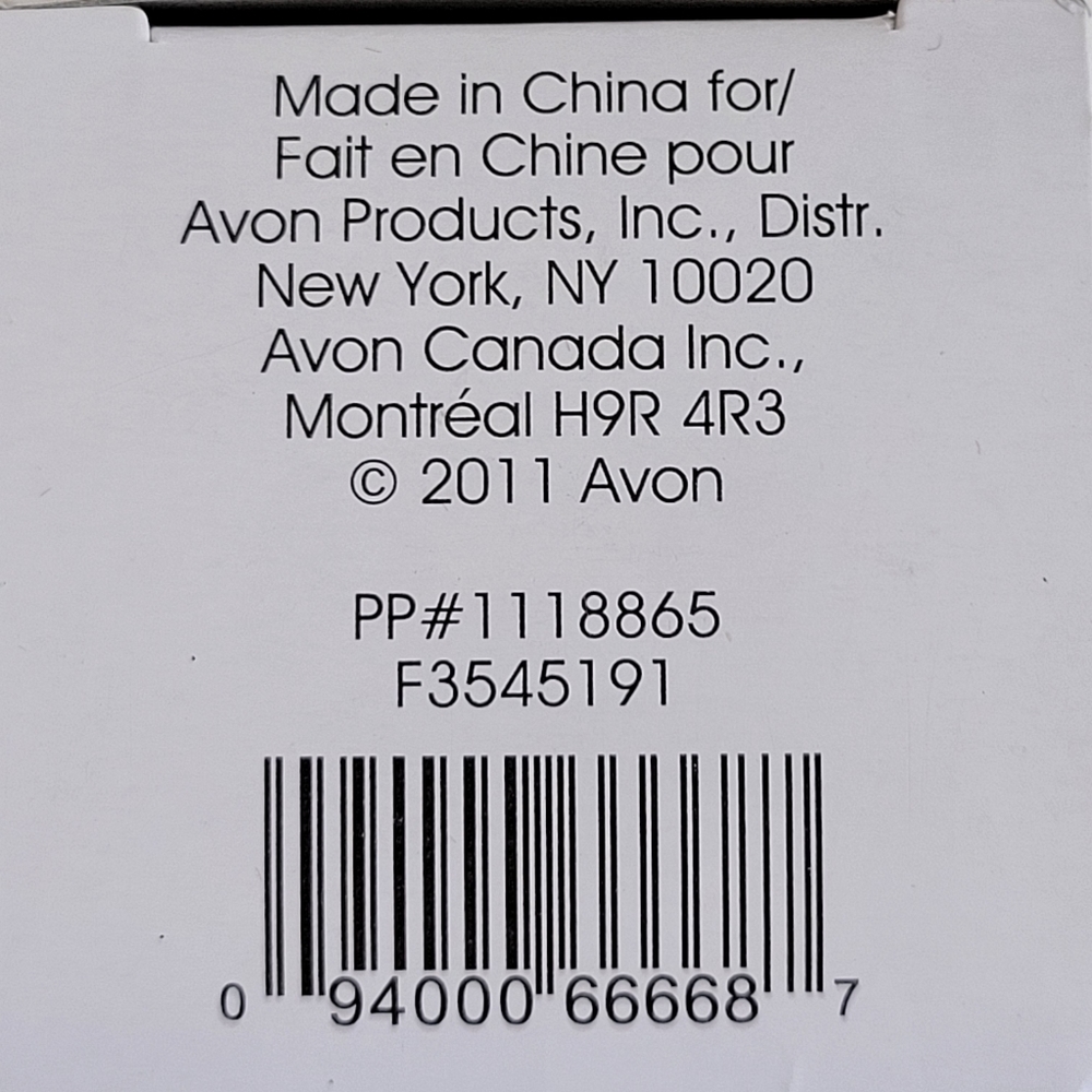 Avon | Freshwater Pearl Earrings in Present Gift Box - Picture 6 of 6